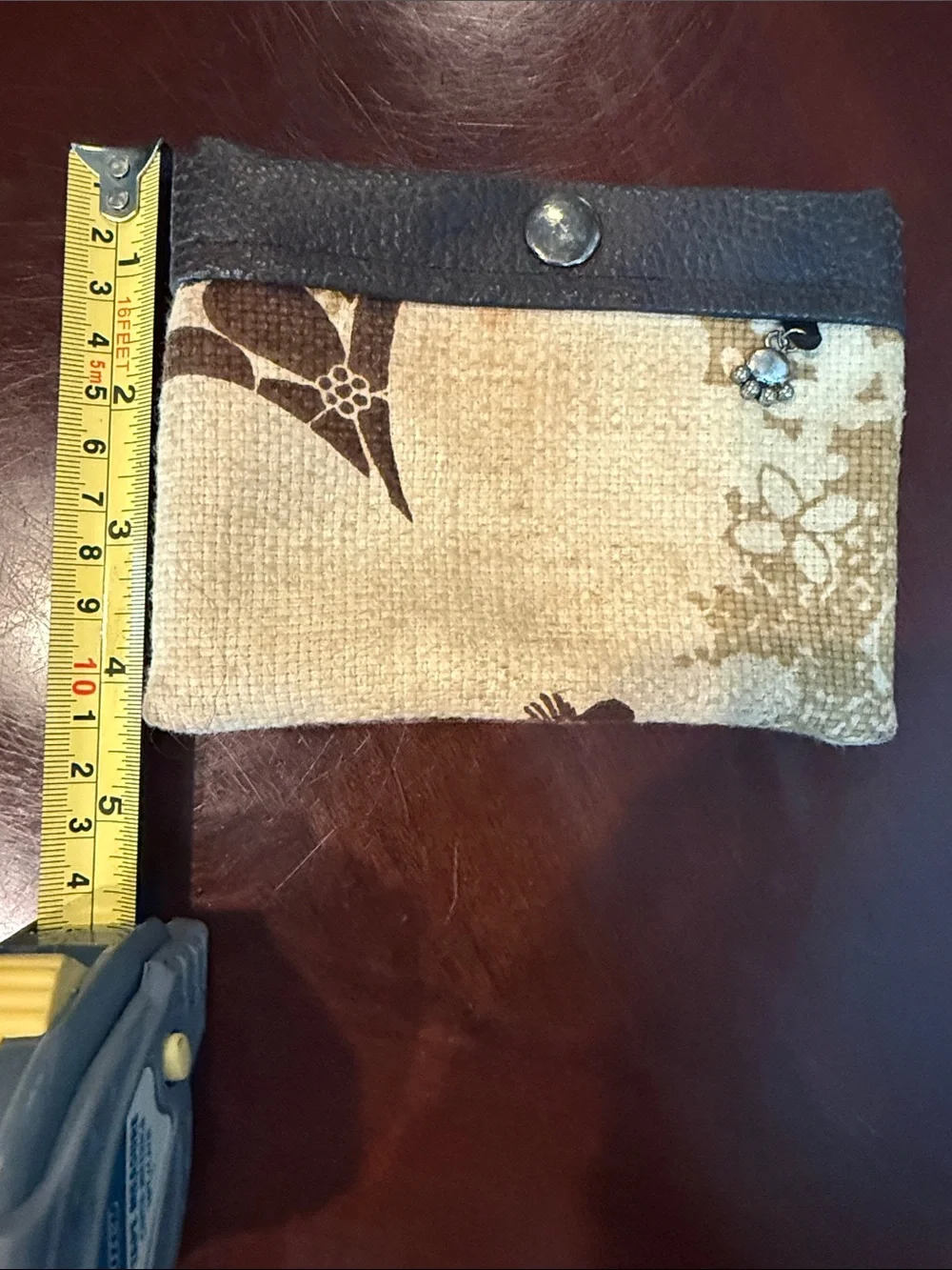 Dog Treat Training Pouch with Leather Trim and magnet closure